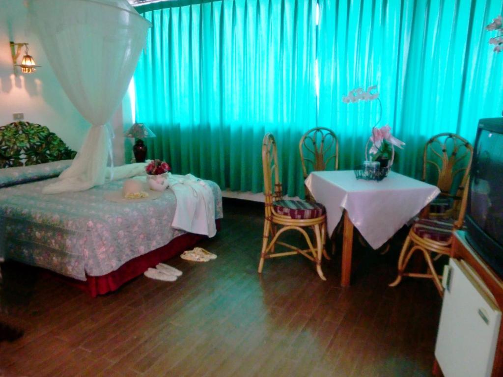 Royal Jommanee Hotel Nongkhai Нонг Кай Стая снимка