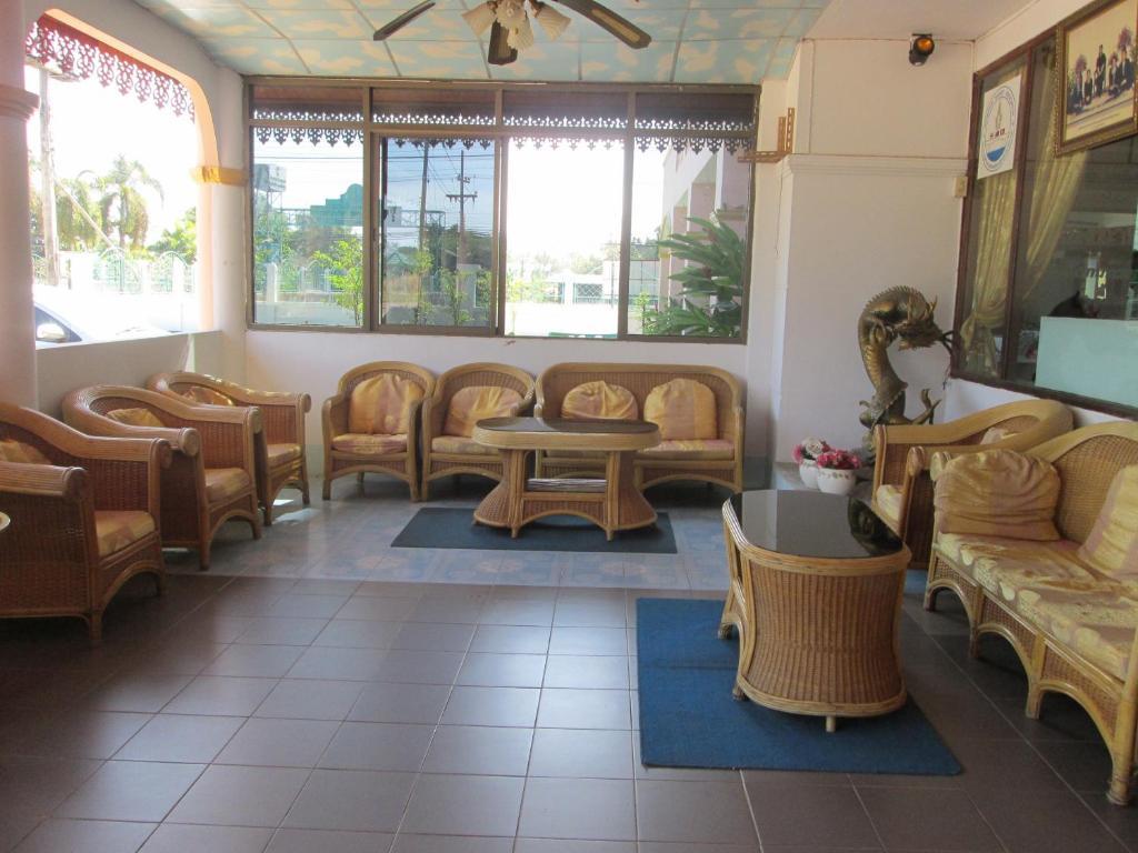 Royal Jommanee Hotel Nongkhai Нонг Кай Екстериор снимка